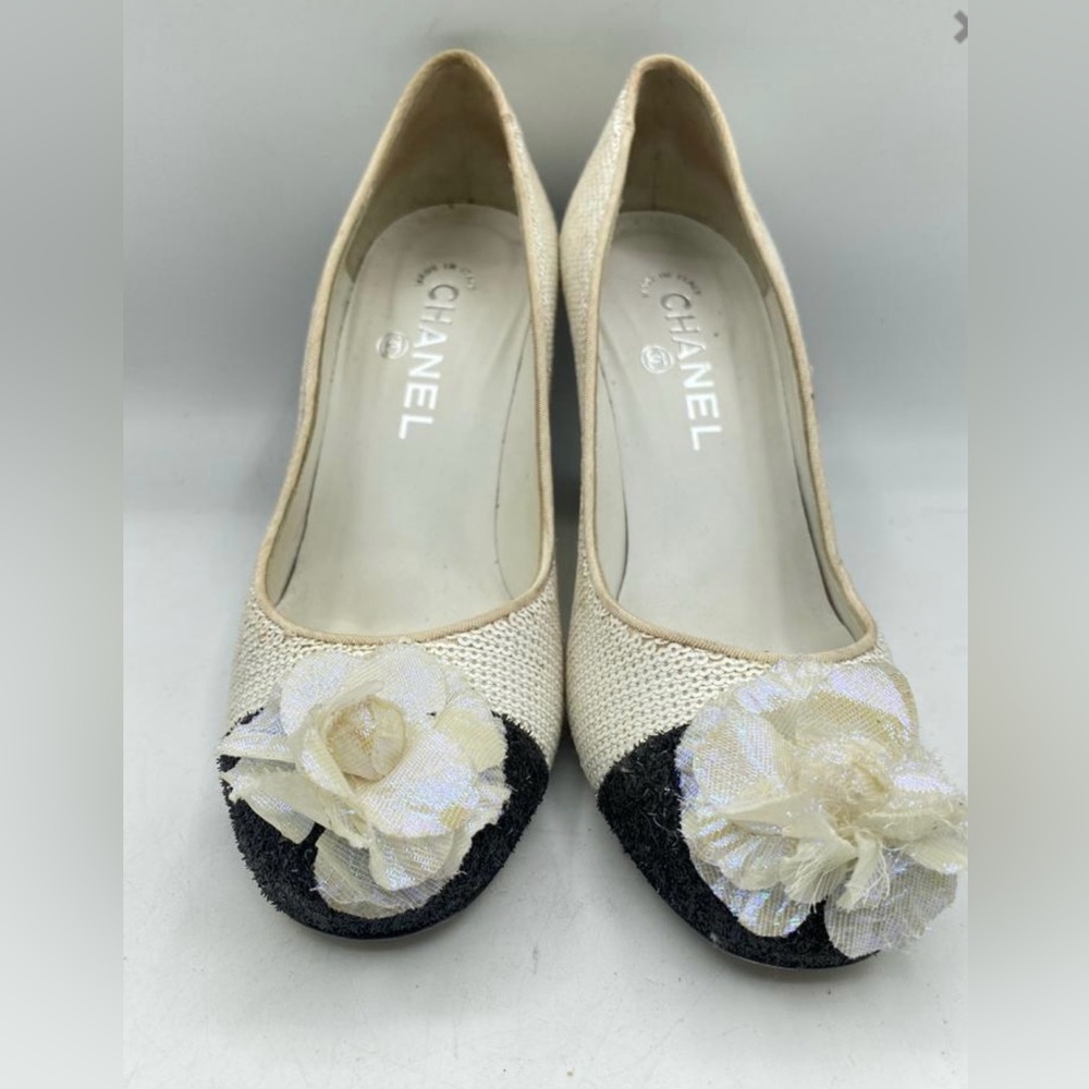 CHANEL Escarpins Camella Pumps Size 37.5